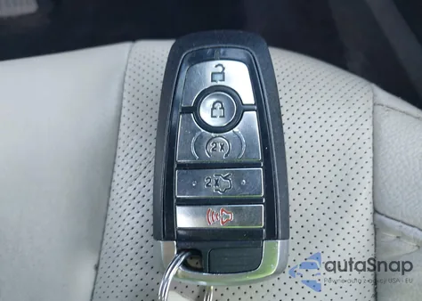 2017 Ford Fusion Energi Titanium from USA, damaged, VIN 3FA6P0SU6HR409854